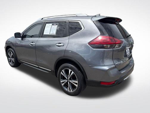 Gun Metallic 2018 Nissan Rogue SL