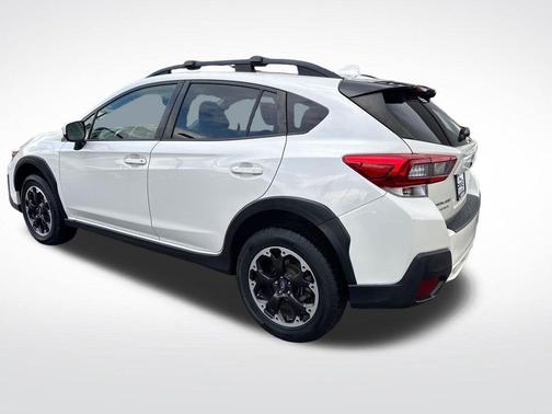 Crystal White Pearl 2021 Subaru Crosstrek Premium
