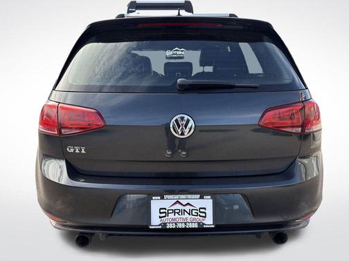 2015 Volkswagen Golf GTI 2.0T SE 4-Door