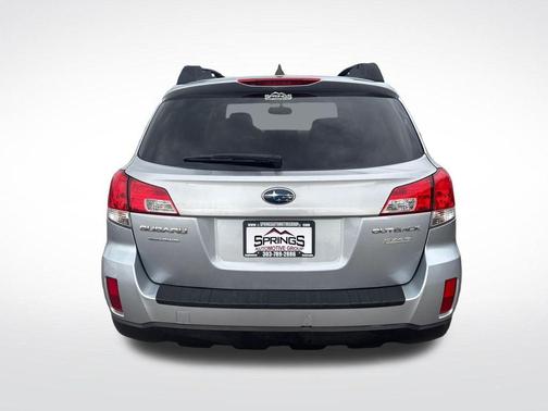 Ice Silver Metallic 2014 Subaru Outback 2.5i Premium