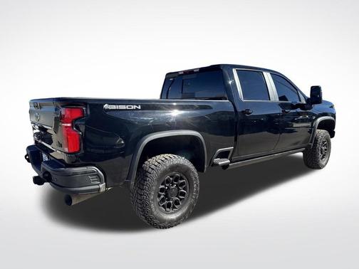2025 Chevrolet Silverado 2500 4WD Crew Cab Standard Bed ZR2