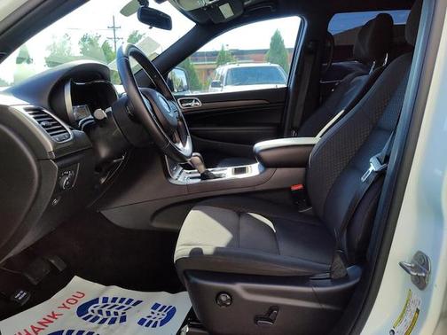 2018 Jeep Grand Cherokee Laredo E for sale in Englewood, CO - image 12