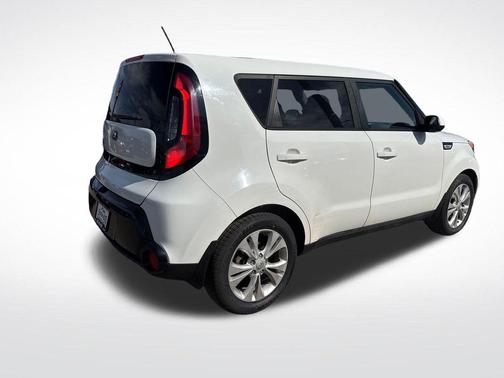 Clear White 2016 Kia Soul +