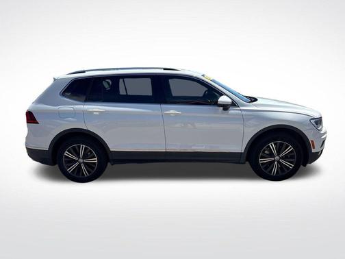 Pure White 2019 Volkswagen Tiguan 2.0T SEL