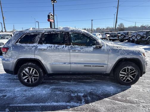 2020 Jeep Grand Cherokee Trailhawk