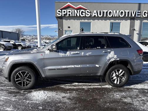 2020 Jeep Grand Cherokee Trailhawk