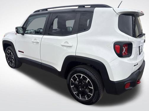 2023 Jeep Renegade Trailhawk