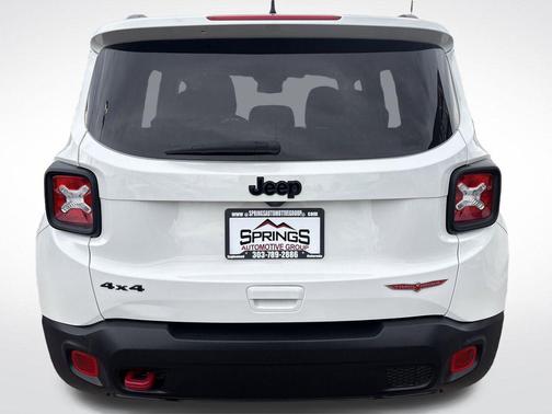 2023 Jeep Renegade Trailhawk