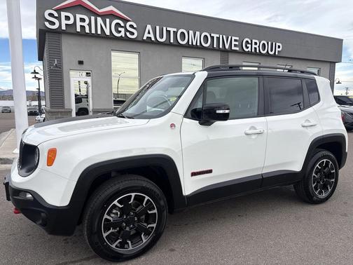 2023 Jeep Renegade Trailhawk