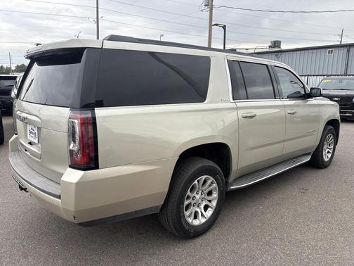2017 GMC Yukon XL SLT