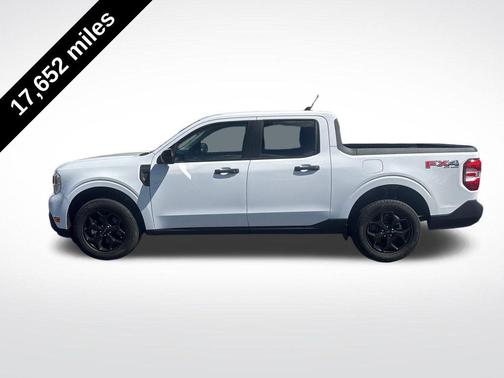 Oxford White 2024 Ford Maverick XLT