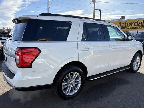 2023 Ford Expedition XLT
