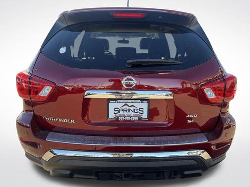 2018 Nissan Pathfinder SL