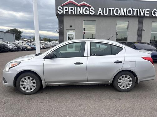 2015 Nissan Versa 1.6 S+