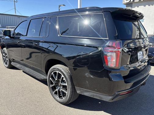 2021 Chevrolet Suburban RST