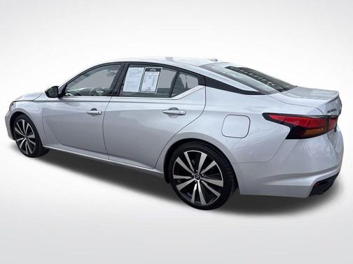 2024 Nissan Altima SR FWD