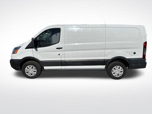 Oxford White 2019 Ford Transit-250 Base