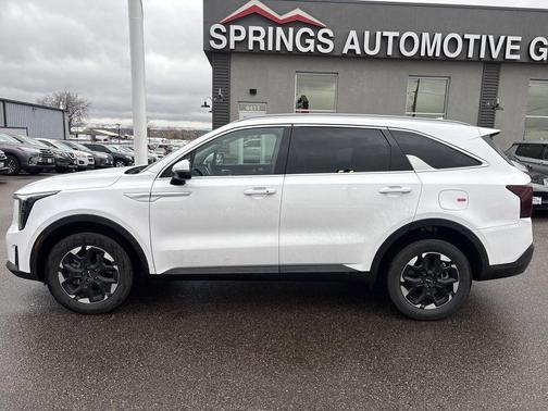 2025 Kia Sorento S