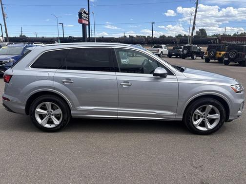 2020 Audi Q7 55 Premium
