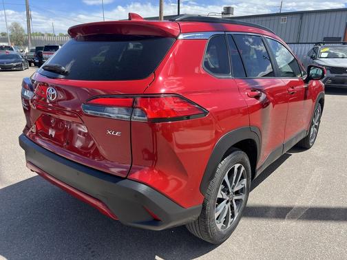 2023 Toyota Corolla Cross XLE