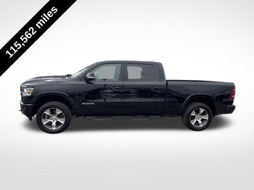 Black Forest Green Pearlcoat 2019 RAM 1500 Laramie