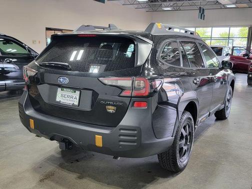 Crystal Black Silica 2025 Subaru Outback Wilderness