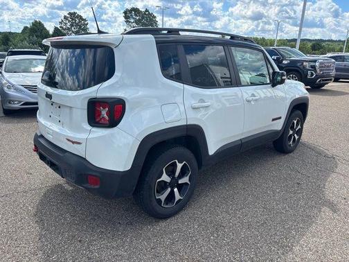 Alpine White Clearcoat 2022 Jeep Renegade Trailhawk