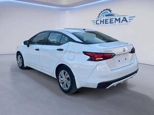 2021 Nissan Versa 1.6 S
