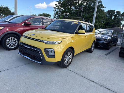 Solar Yellow 2020 Kia Soul LX