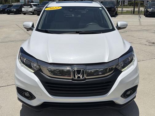 Platinum White Pearl 2022 Honda HR-V EX