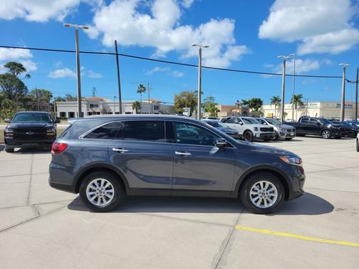 2020 Kia Sorento LX