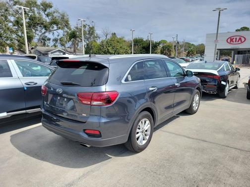 2020 Kia Sorento LX
