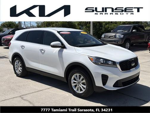 Snow White Pearl 2019 Kia Sorento LX