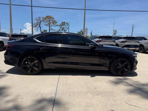 Vik Black 2023 Genesis G70 2.0T