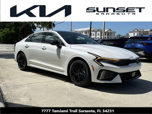 Snow White Pearl 2026 Kia K5 GT-Line