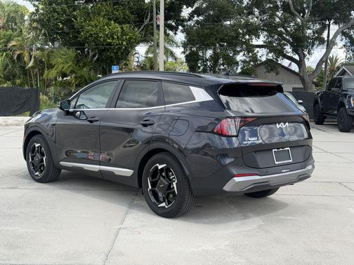 Panthera Metal 2027 Kia Sportage EX