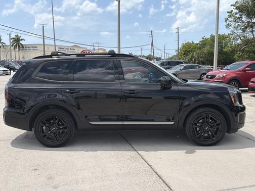 Ebony Black 2023 Kia Telluride EX X-Line