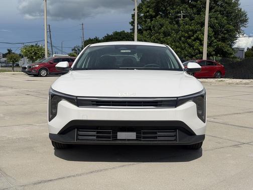Snow White Pearl 2026 Kia K4 LXS