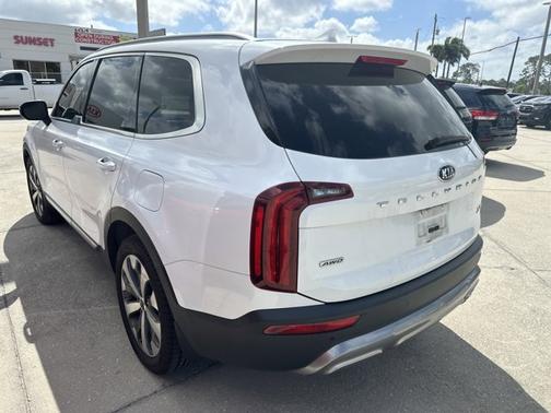 Snow White Pearl 2021 Kia Telluride S