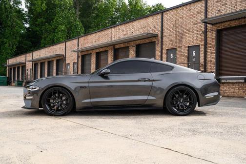 Magnetic Metallic 2020 Ford Mustang GT