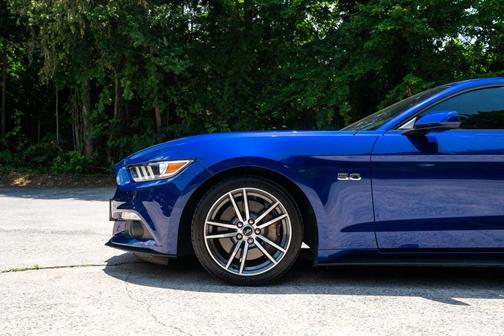 Deep Impact Blue Metallic 2015 Ford Mustang GT