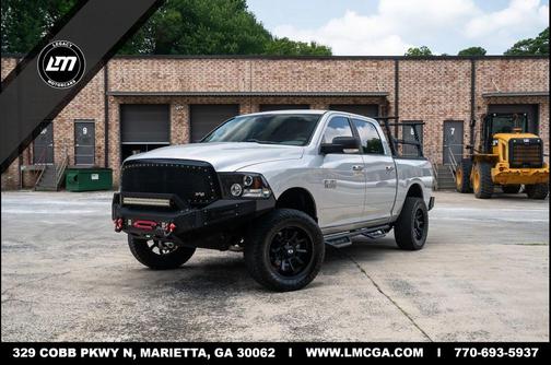 Bright Silver Metallic Clearcoat 2017 RAM 1500 Big Horn