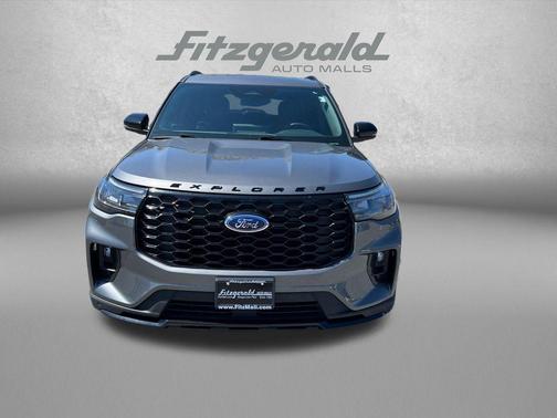 CARBONIZED GRAY METALLIC 2025 Ford Explorer ST-Line