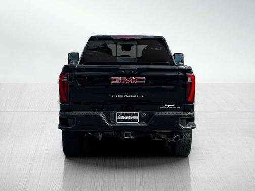 2024 GMC Sierra 2500 Denali