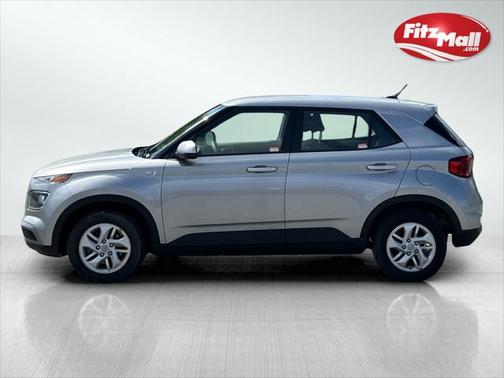 2024 Hyundai VENUE SE
