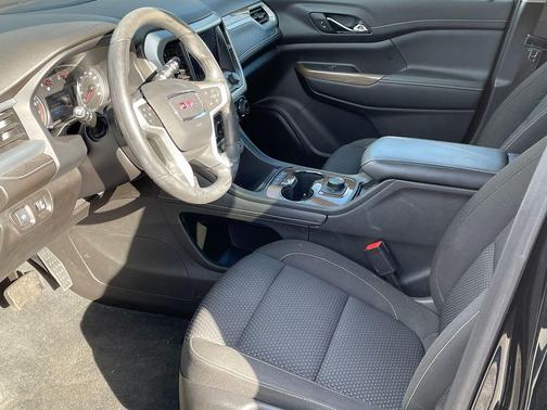 2023 GMC Acadia AWD SLE