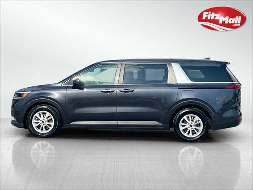 2023 Kia Carnival LX