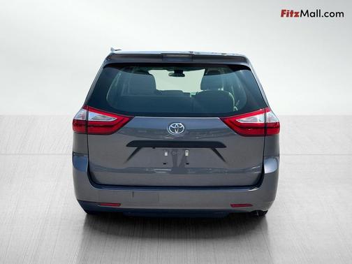 2018 Toyota Sienna SE