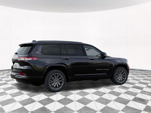 diamond black crystal pearlcoat 2026 Jeep Grand Cherokee L Summit