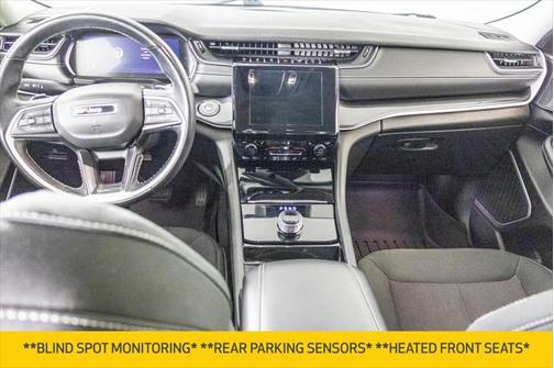 2021 Jeep Grand Cherokee L Laredo